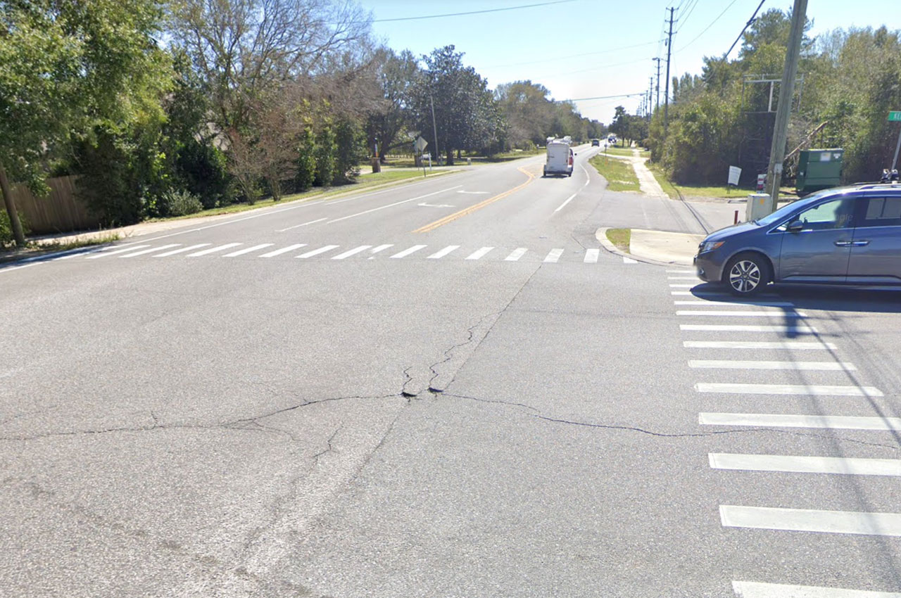 The intersection at Main Street and Kelly Street in Destin getting ...